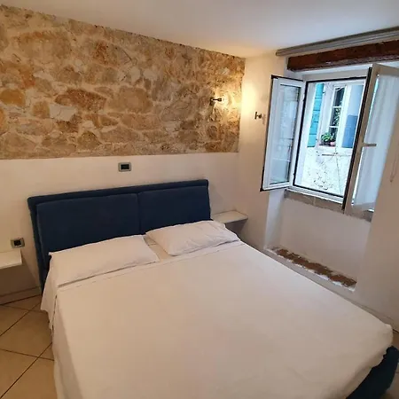 Апартаменты Ernesta Ровинь