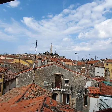 Ernesta Апартаменты *